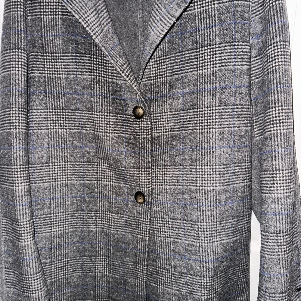 Tahari Gray and Blue Plaid Blazer